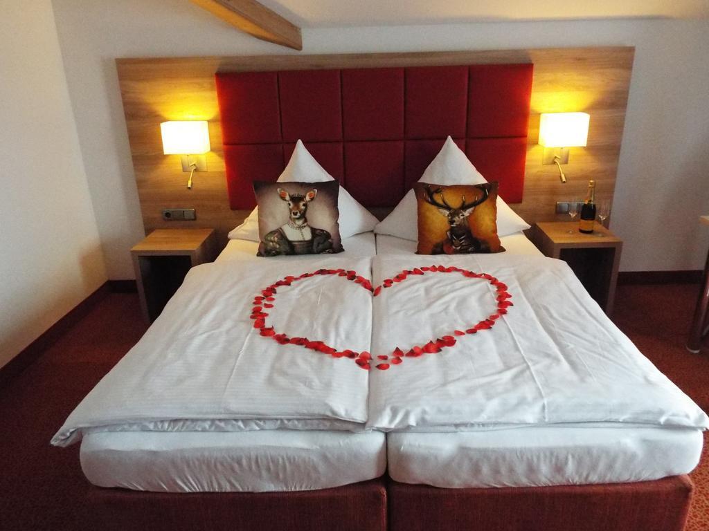 Hotel Isartaler Hof Wolfratshausen Oda fotoğraf