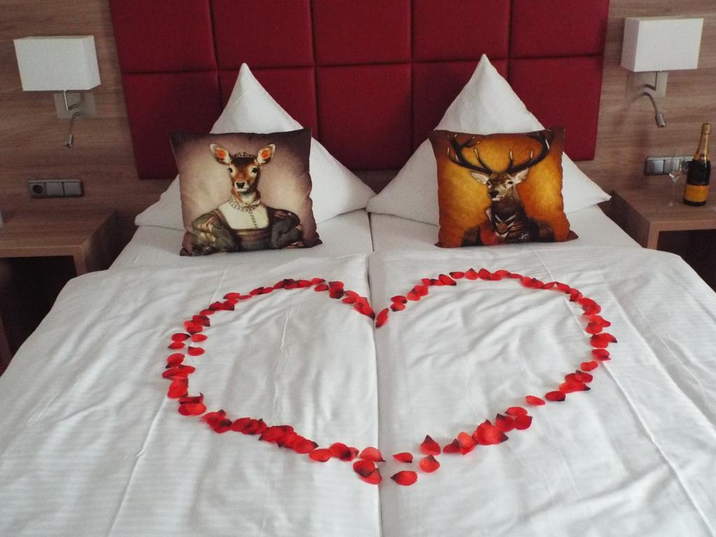 Hotel Isartaler Hof Wolfratshausen Oda fotoğraf