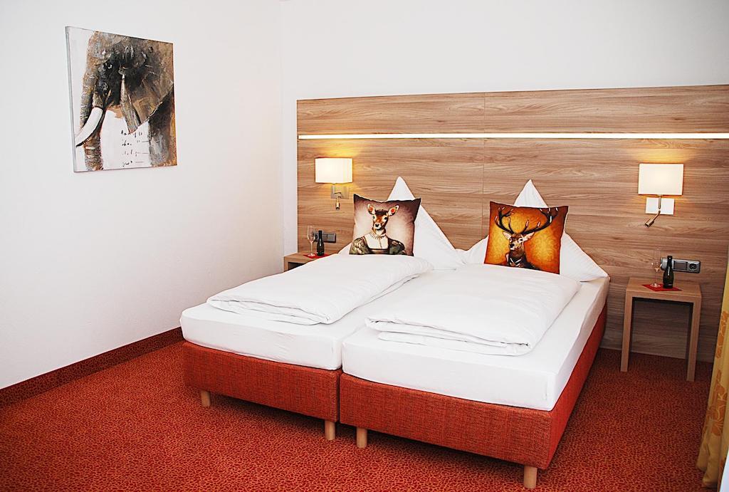 Hotel Isartaler Hof Wolfratshausen Oda fotoğraf