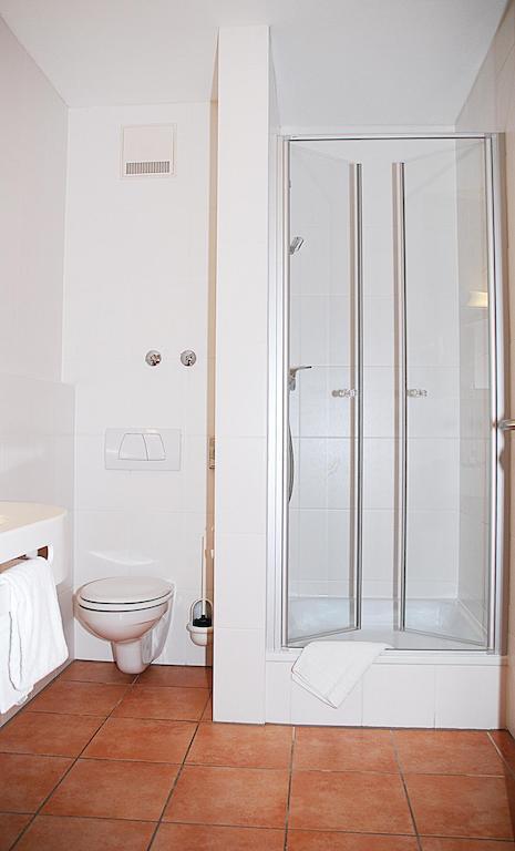 Hotel Isartaler Hof Wolfratshausen Oda fotoğraf